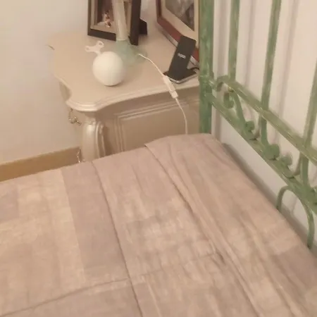 Villla Falcone Casa 팔마 디 몬테치아로
